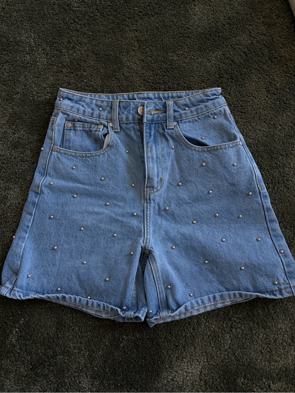 High-Waisted Blue Studded Denim Shorts